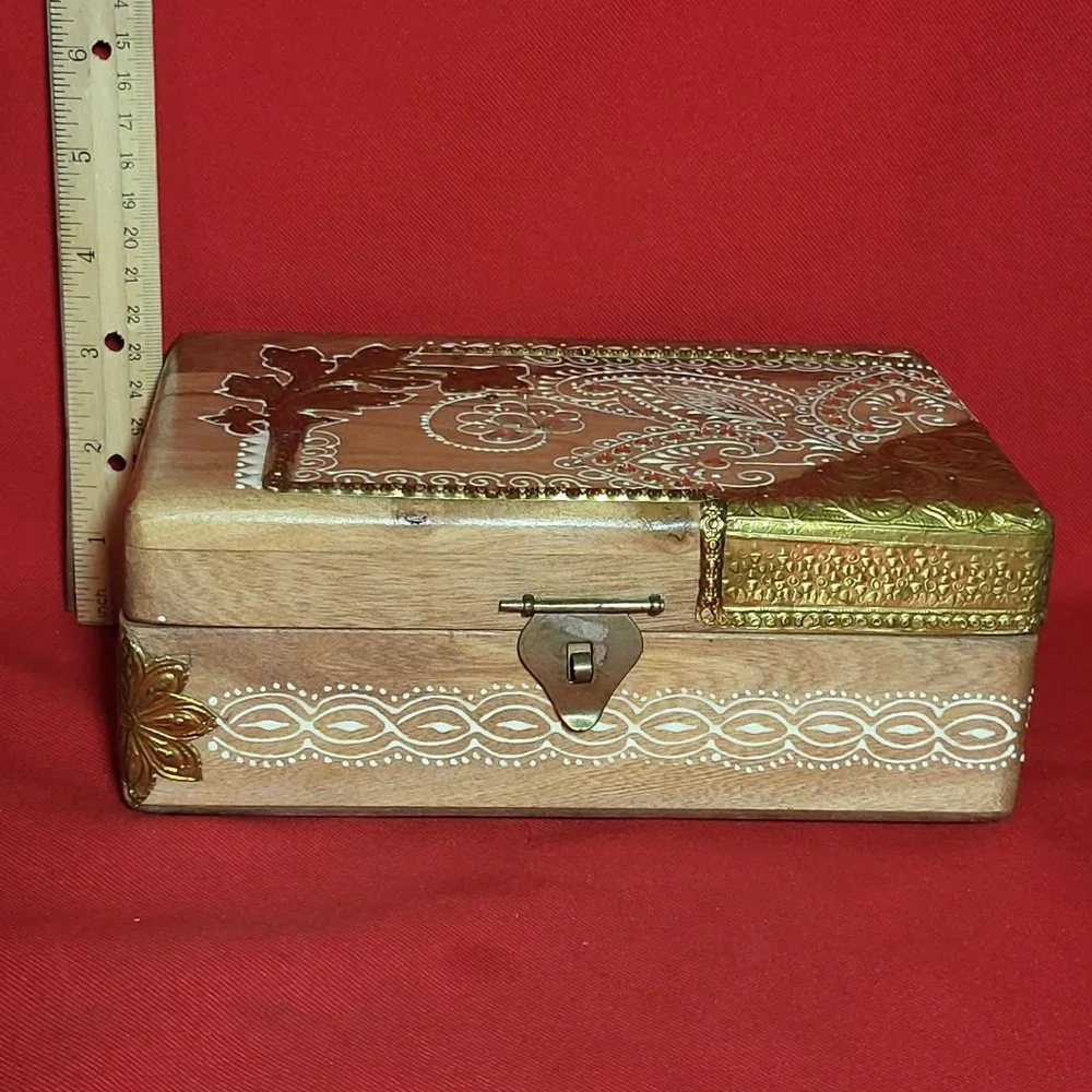 VTG Wooden Jewelry Keepsake Trinket Box White Gold Floral Design